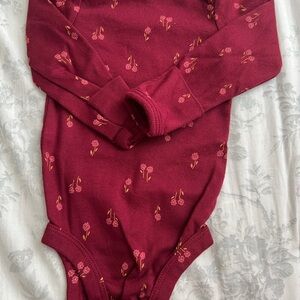 SOLD‼️Floral Long Sleeve Baby Bodysuit